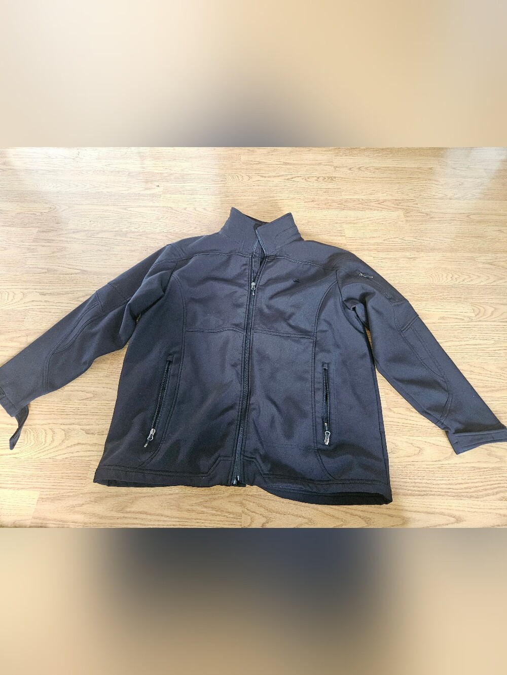 Minus Zero- Men's Black Softshell Jacket - Brand Unknown